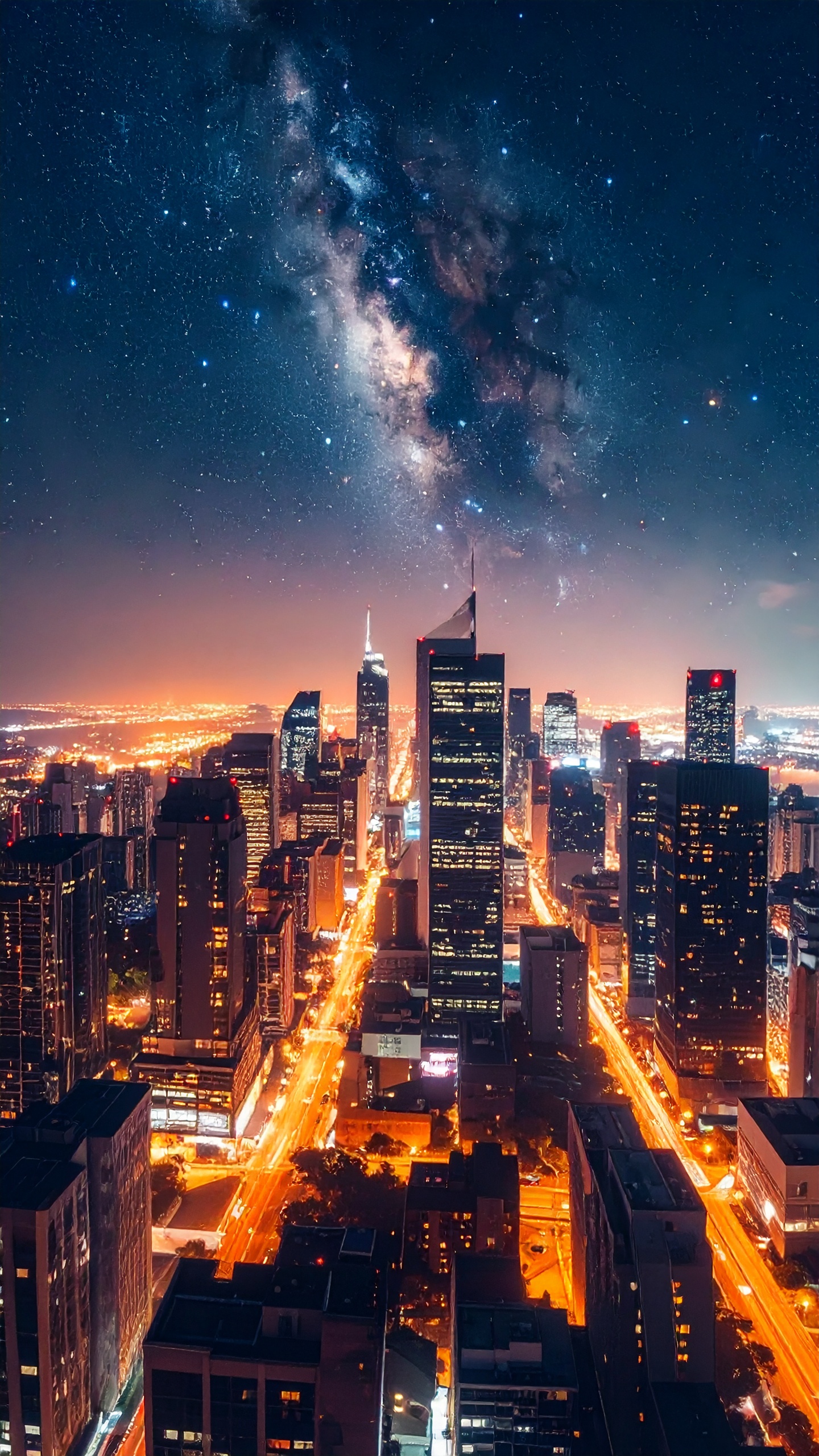 宝石を撒いたような都会の夜景を、巨大な天の川が優しく包み込むアートワーク。空へと高く伸びるビル群が、星々が輝く銀河へと繋がっているかのような不思議な感覚を呼び起こします。